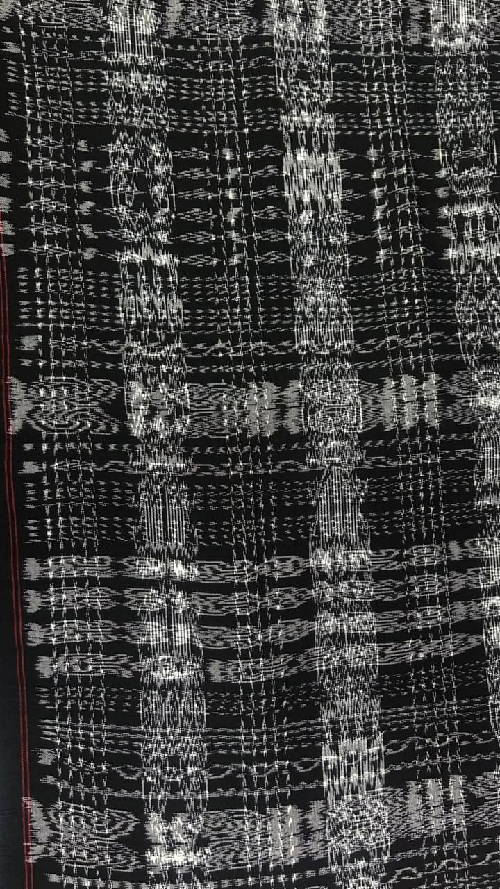 Corte negro de hilo alemán con jaspe blanco — fotografía 1 de 1