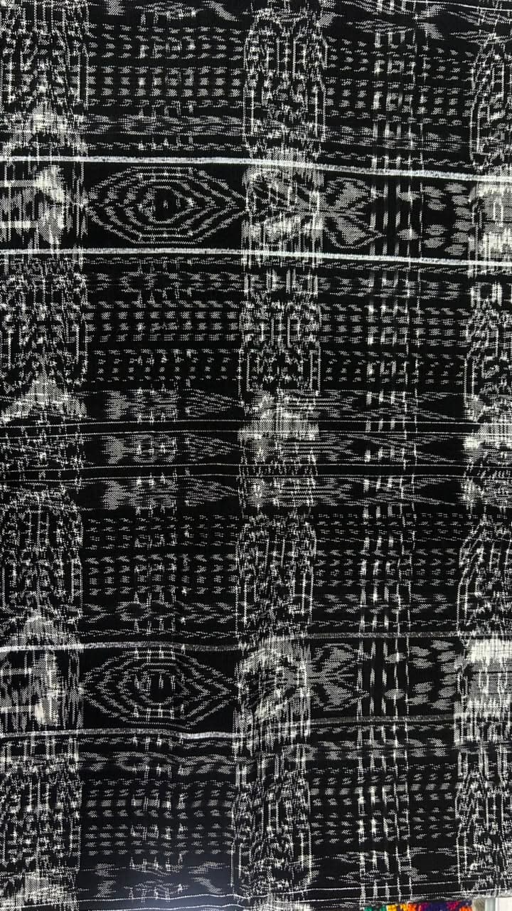Corte negro de hilo alemán de jaspe amplio — fotografía 1 de 1